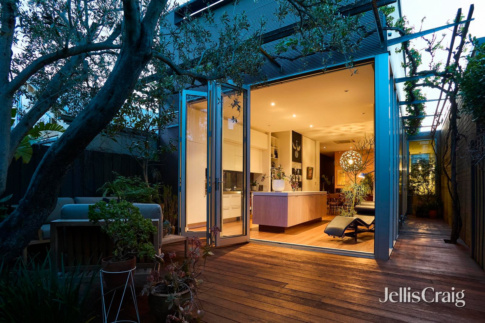 54 Mountfield Street, Brunswick image 7