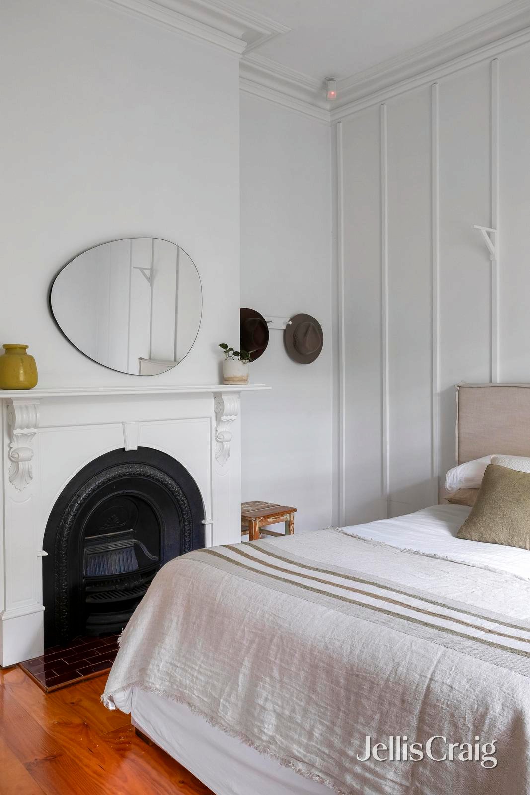 54 Munro Street, Coburg image 5