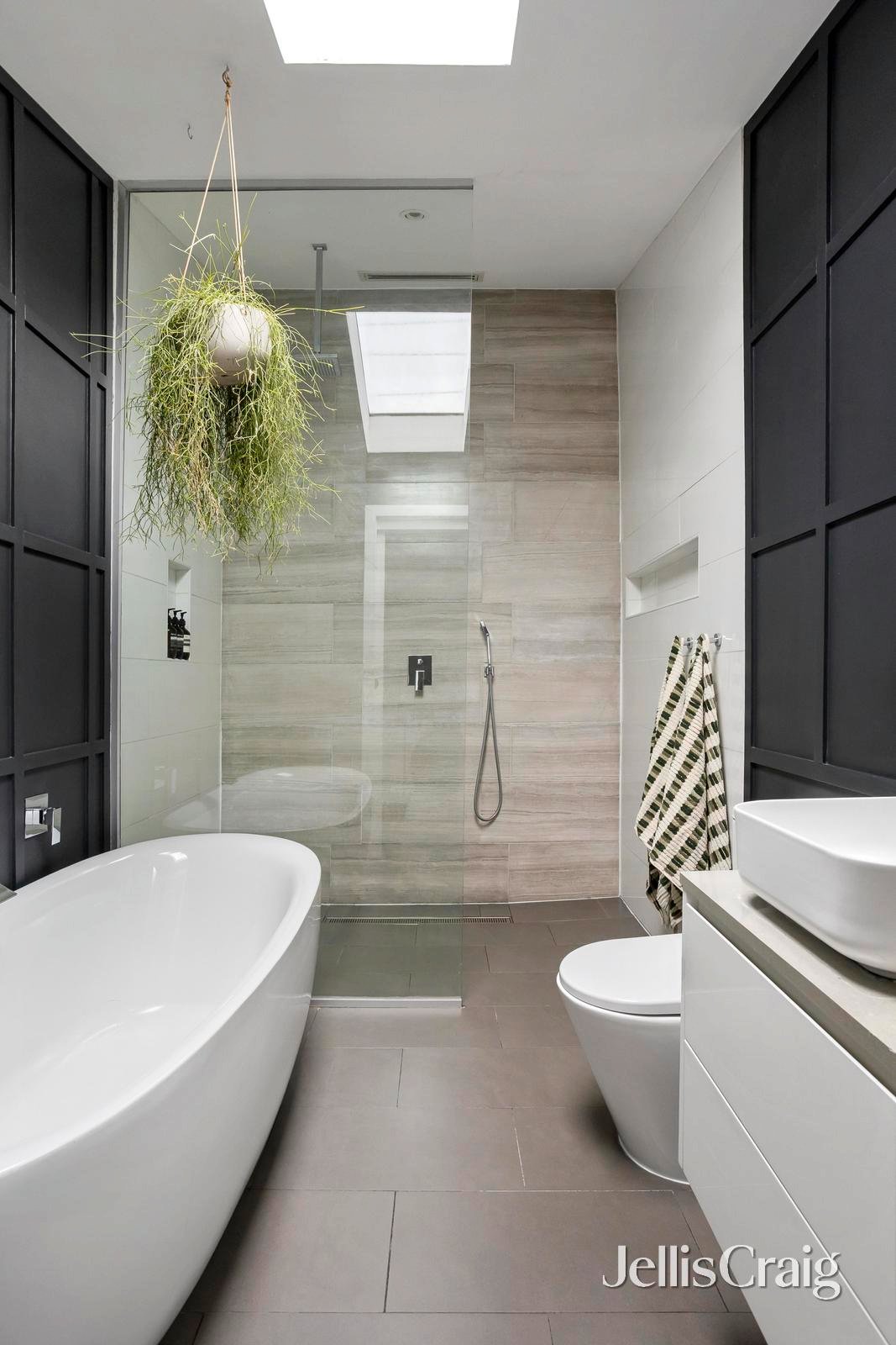 54 Munro Street, Coburg image 18