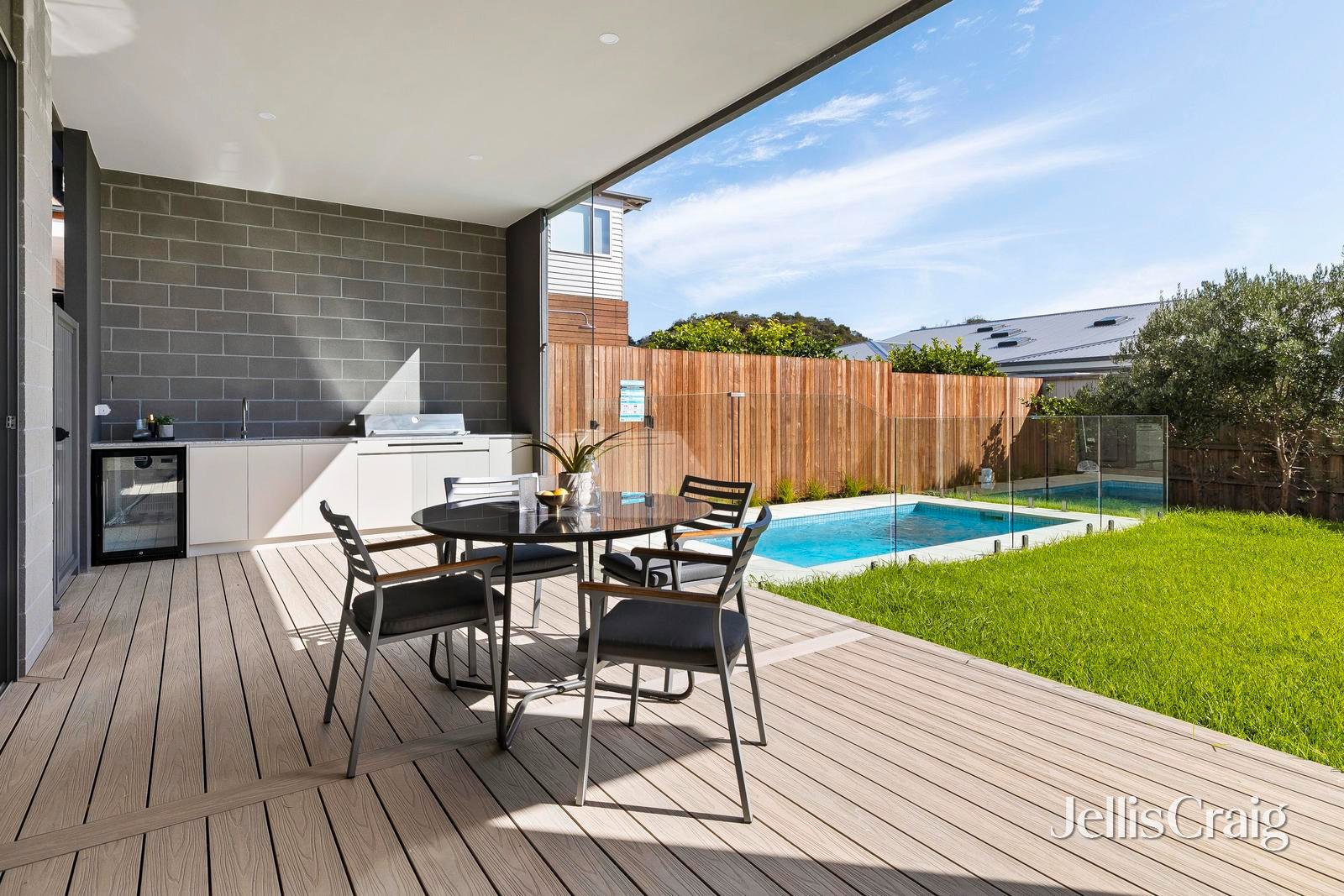 54 Ossett Street, Sorrento image 14