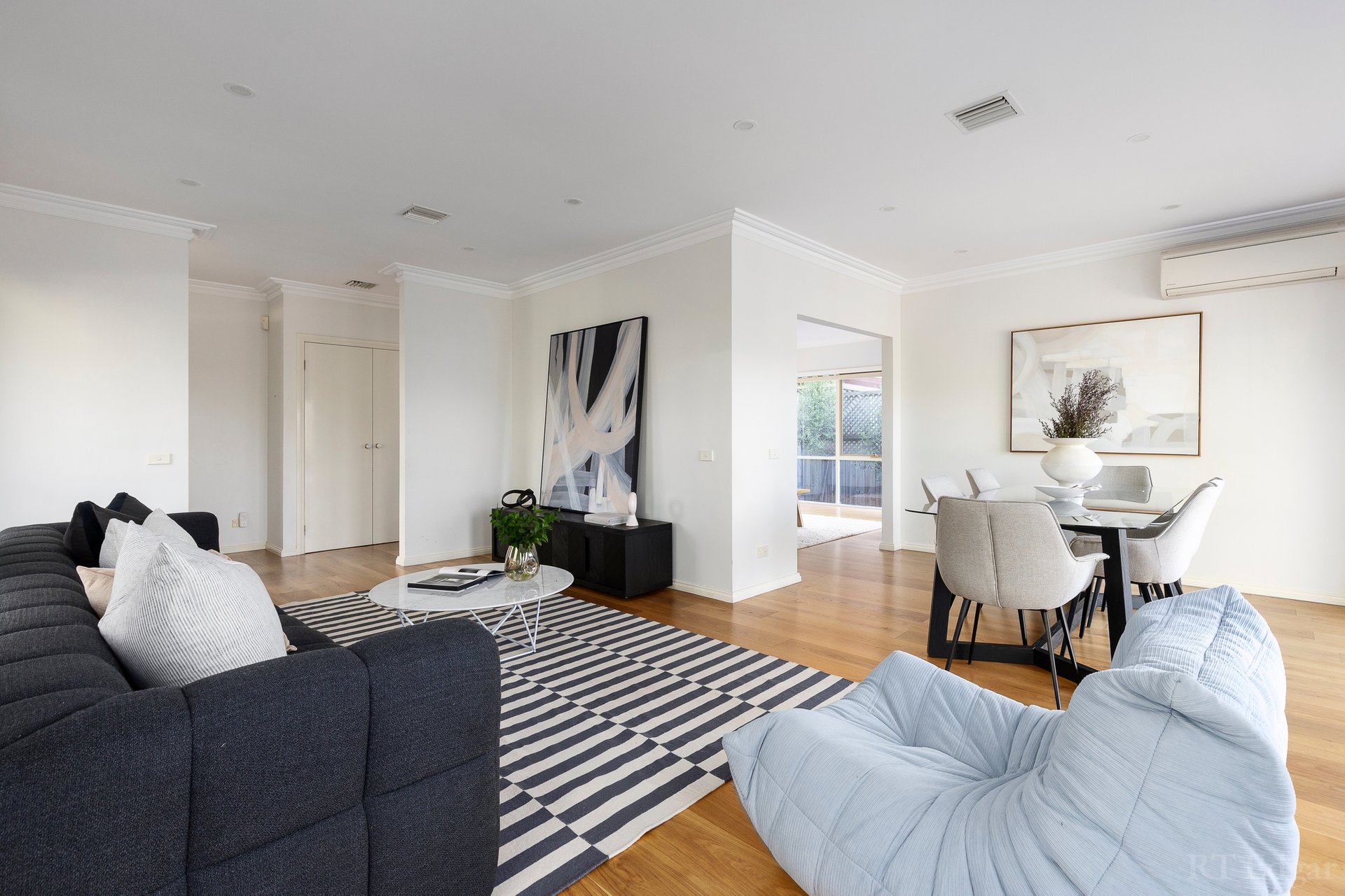 Property Gallery Thumbnail 3