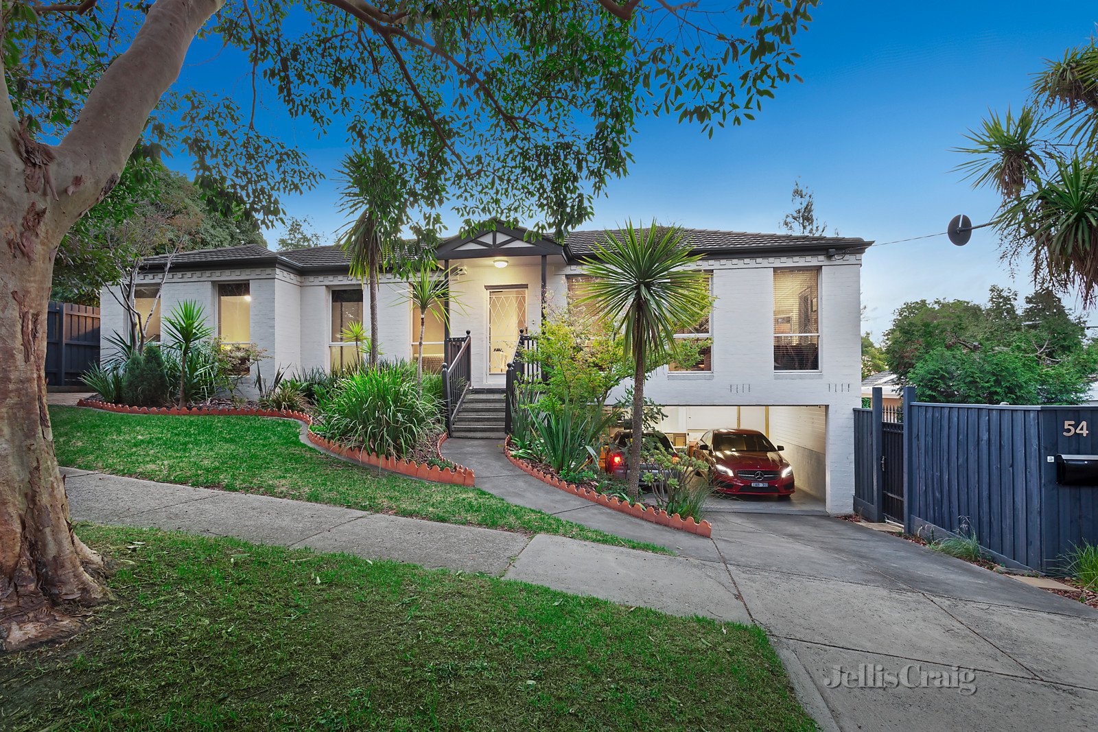54 Outlook Drive, Camberwell image 1
