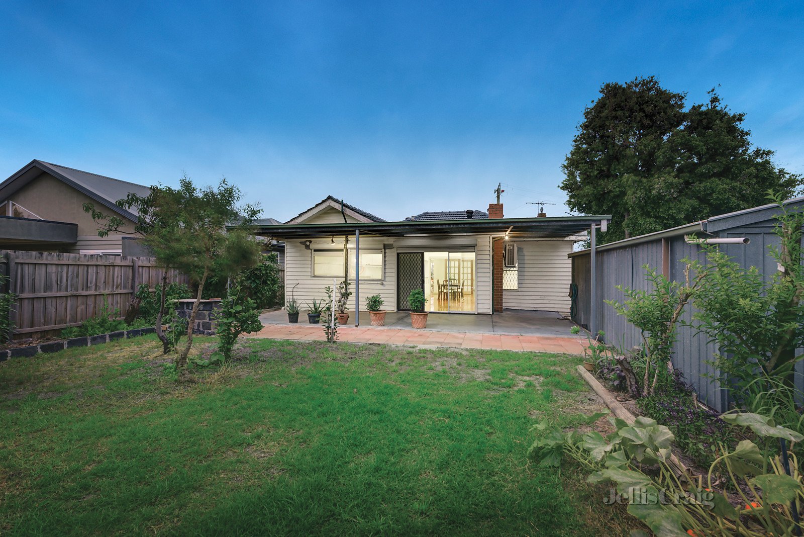 54 Parkmore Road, Bentleigh East image 10