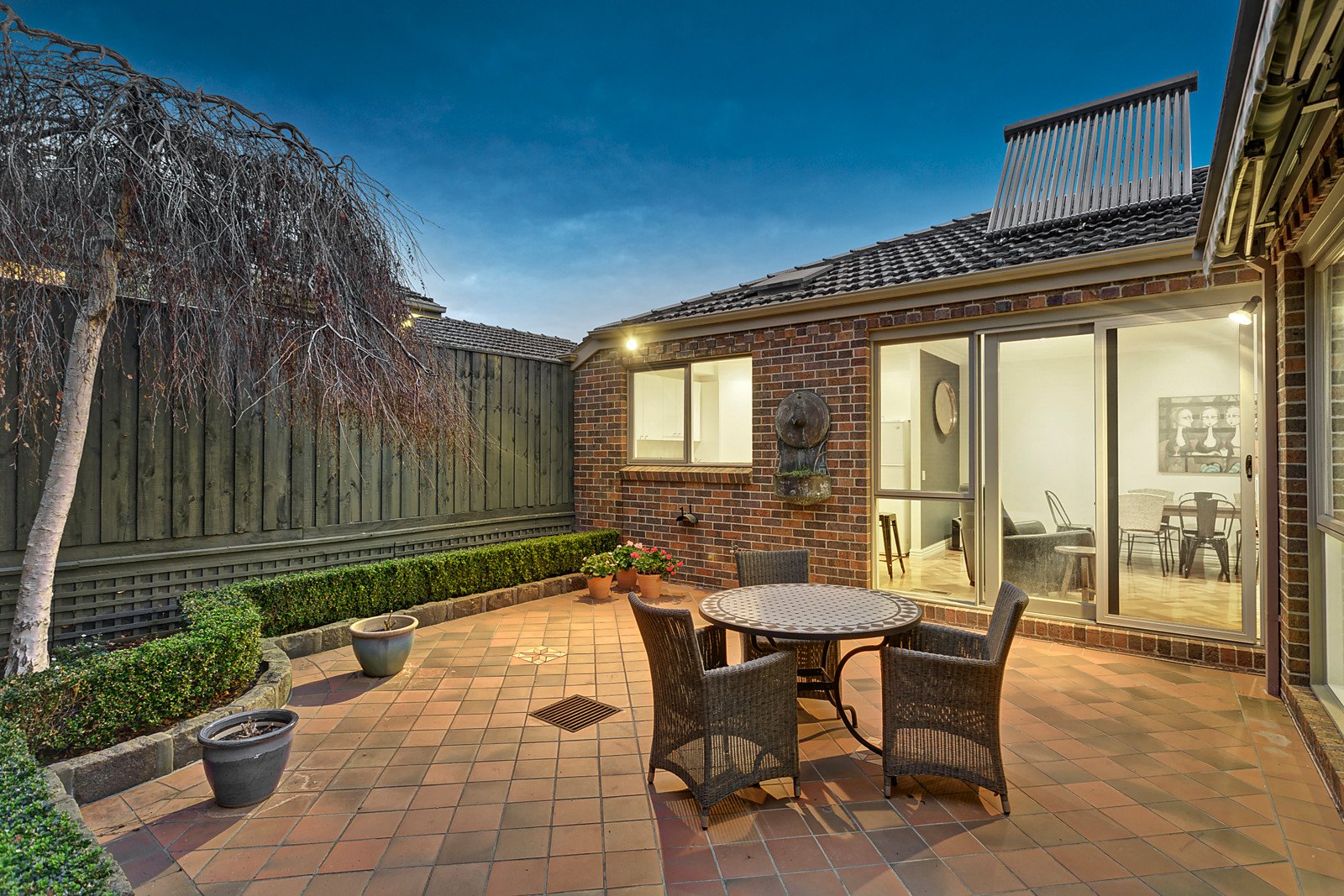 5/4 Parring Road, Balwyn image 6