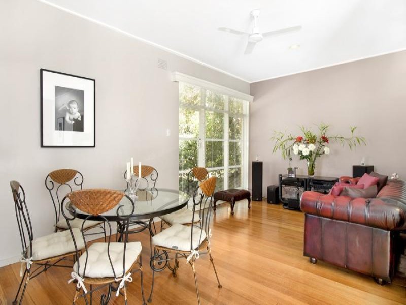 54 Riverside Avenue, Balwyn North image 3