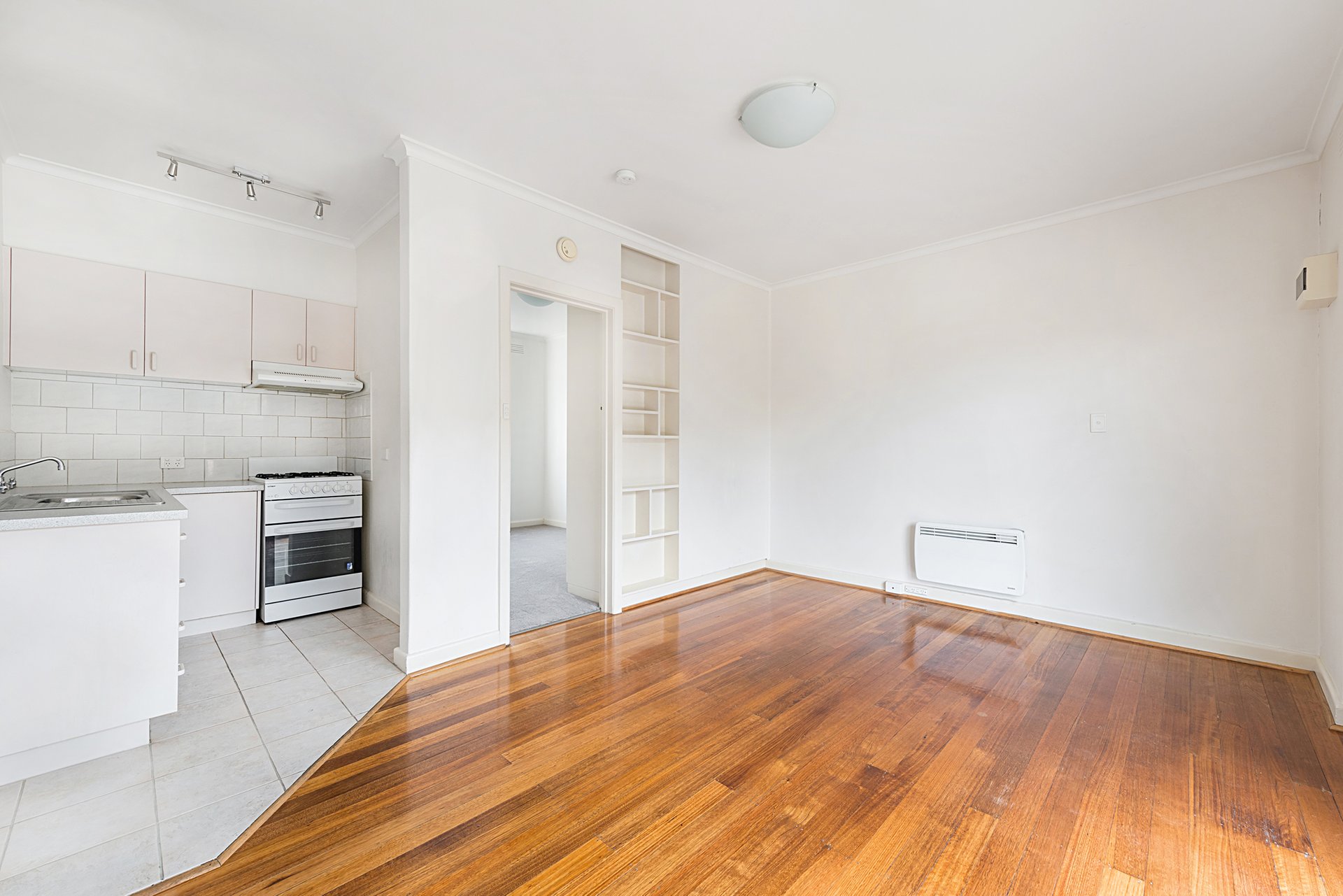 5 / 4 Rosedale Avenue GLEN HUNTLY, VIC 3163