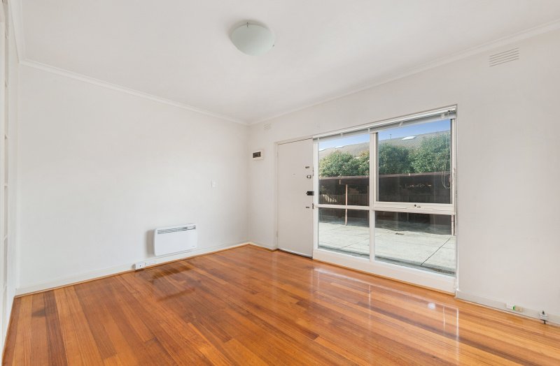 5 / 4 Rosedale Avenue GLEN HUNTLY, VIC 3163