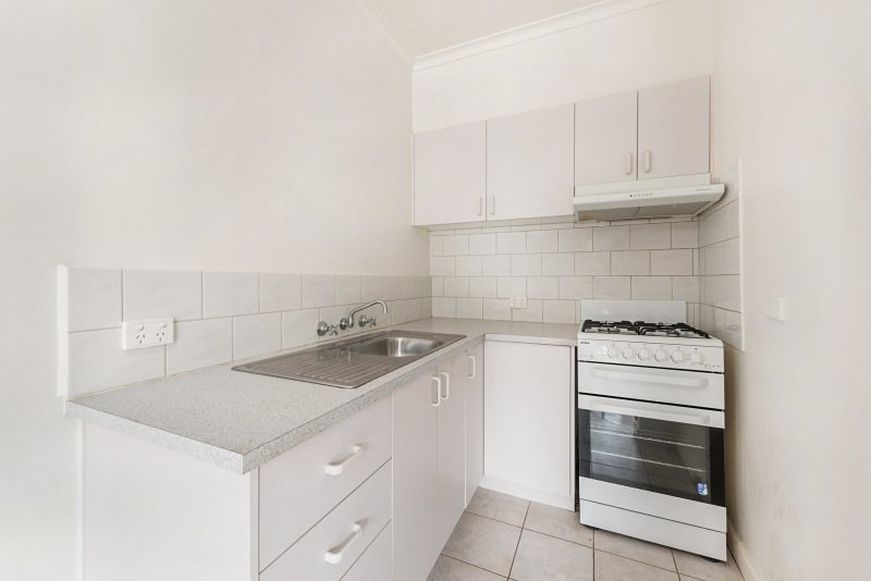 5 / 4 Rosedale Avenue GLEN HUNTLY, VIC 3163