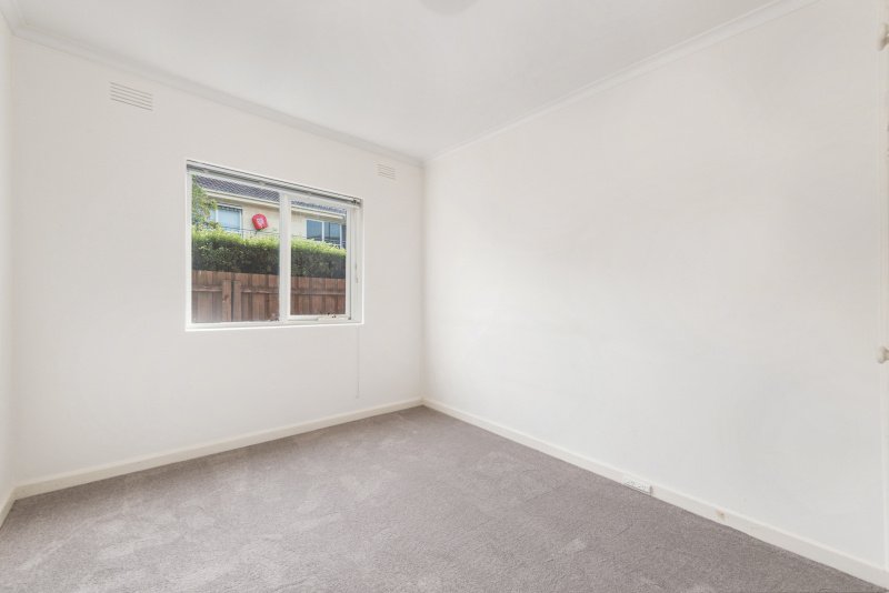 5 / 4 Rosedale Avenue GLEN HUNTLY, VIC 3163