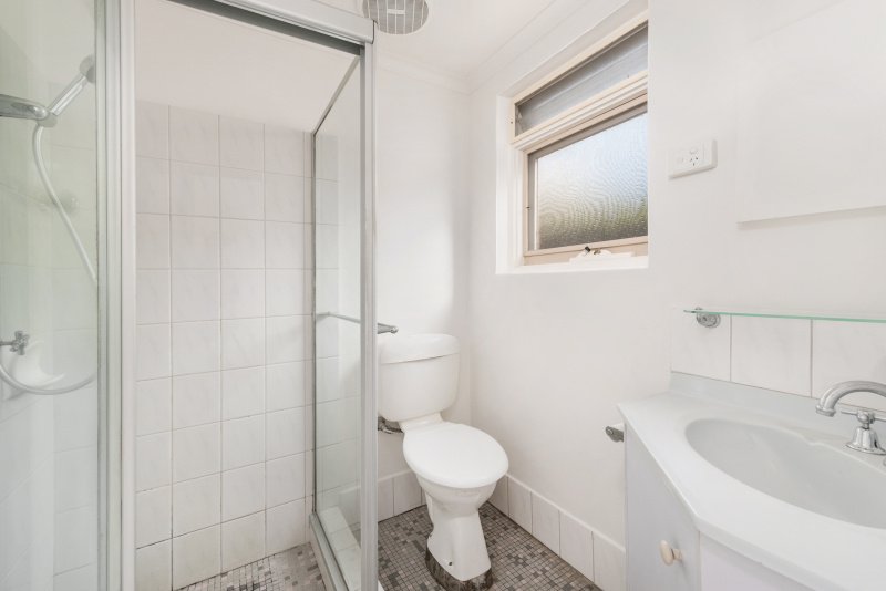 5 / 4 Rosedale Avenue GLEN HUNTLY, VIC 3163