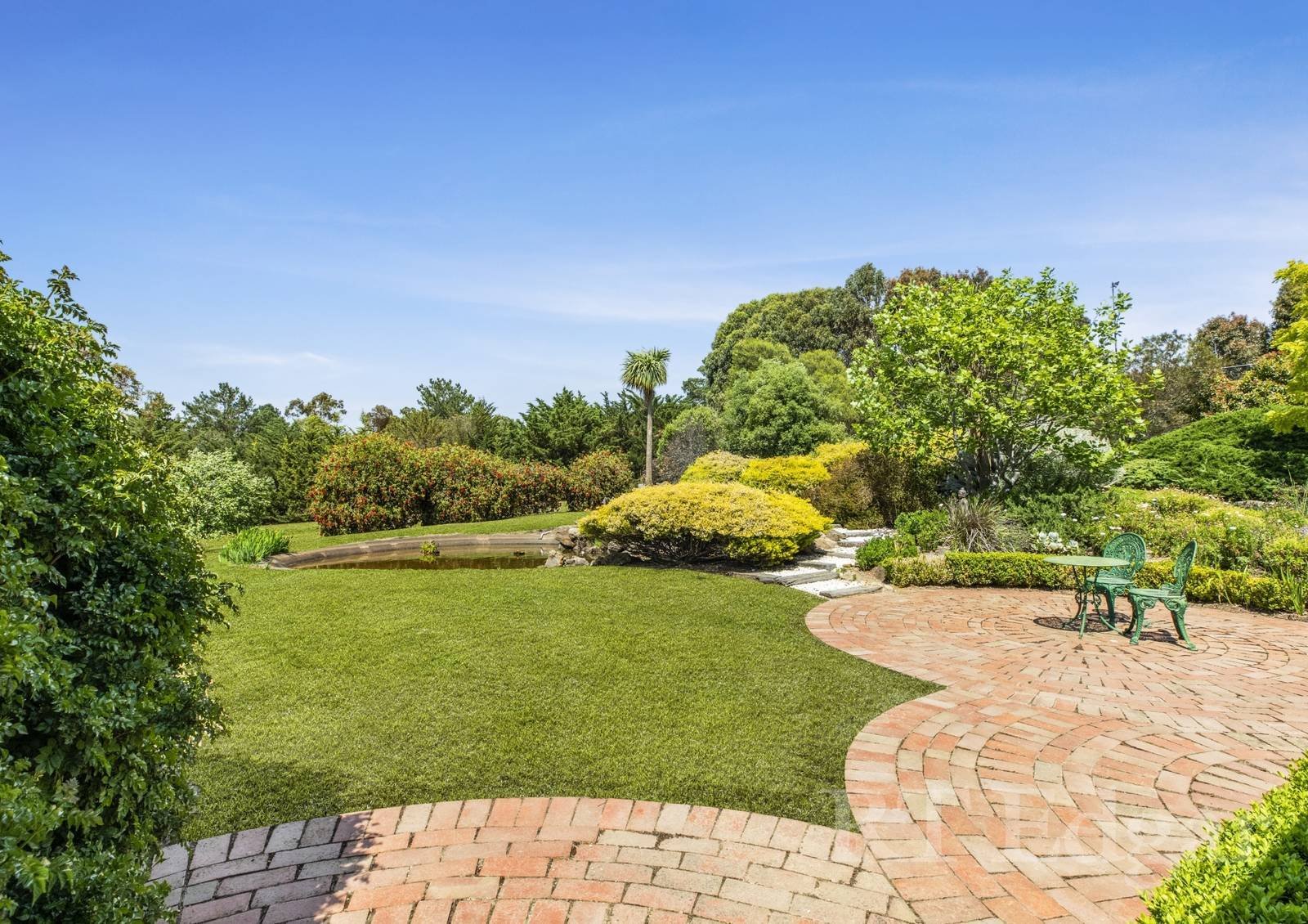 Property Gallery Thumbnail 18