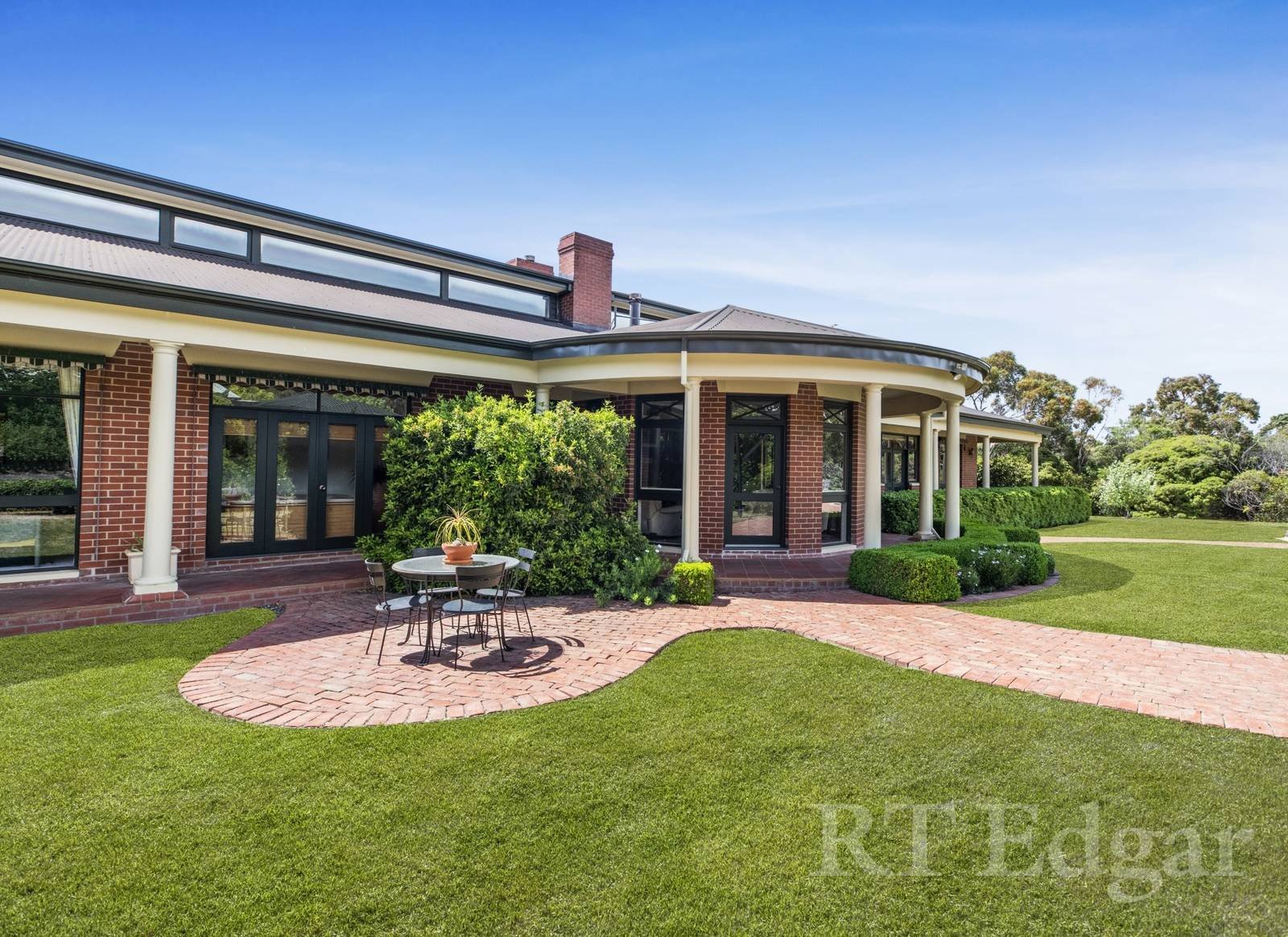 Property Gallery Thumbnail 19