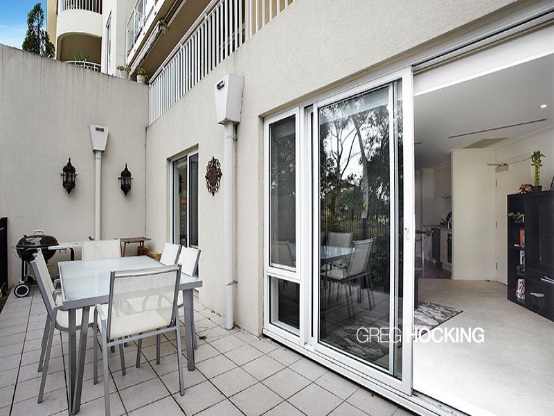 5/4 Seisman Place, Port Melbourne image 4