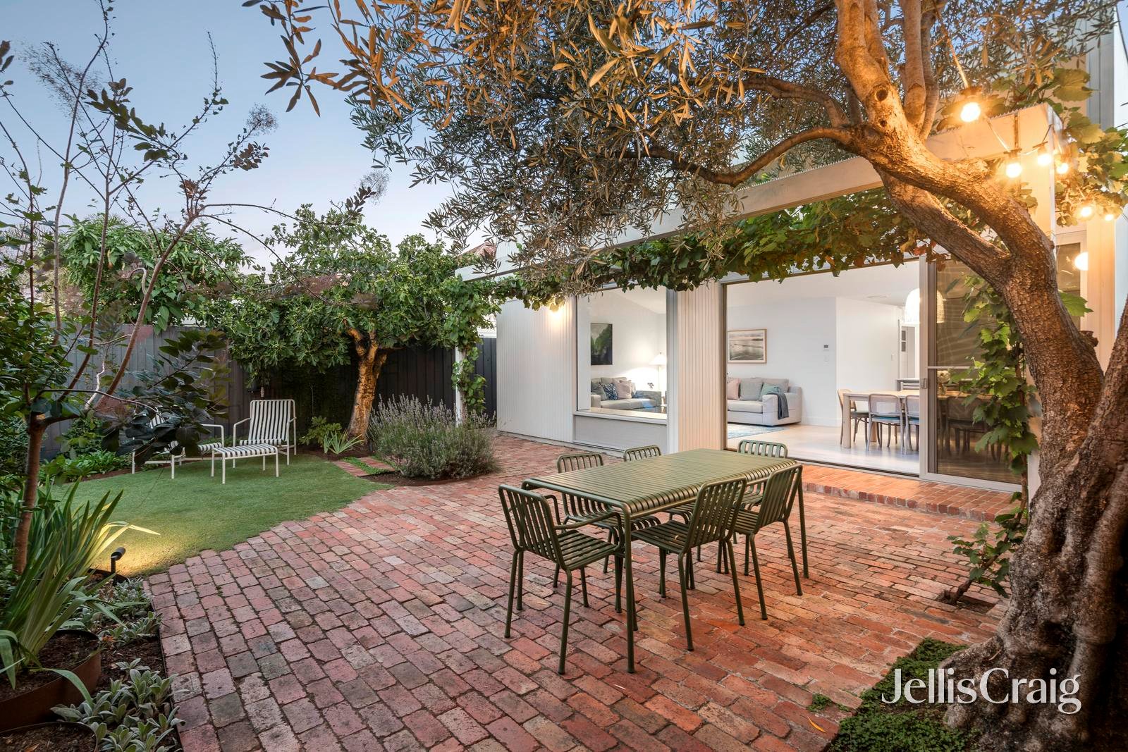 54 Smith Street, Brunswick&nbsp;West image 7