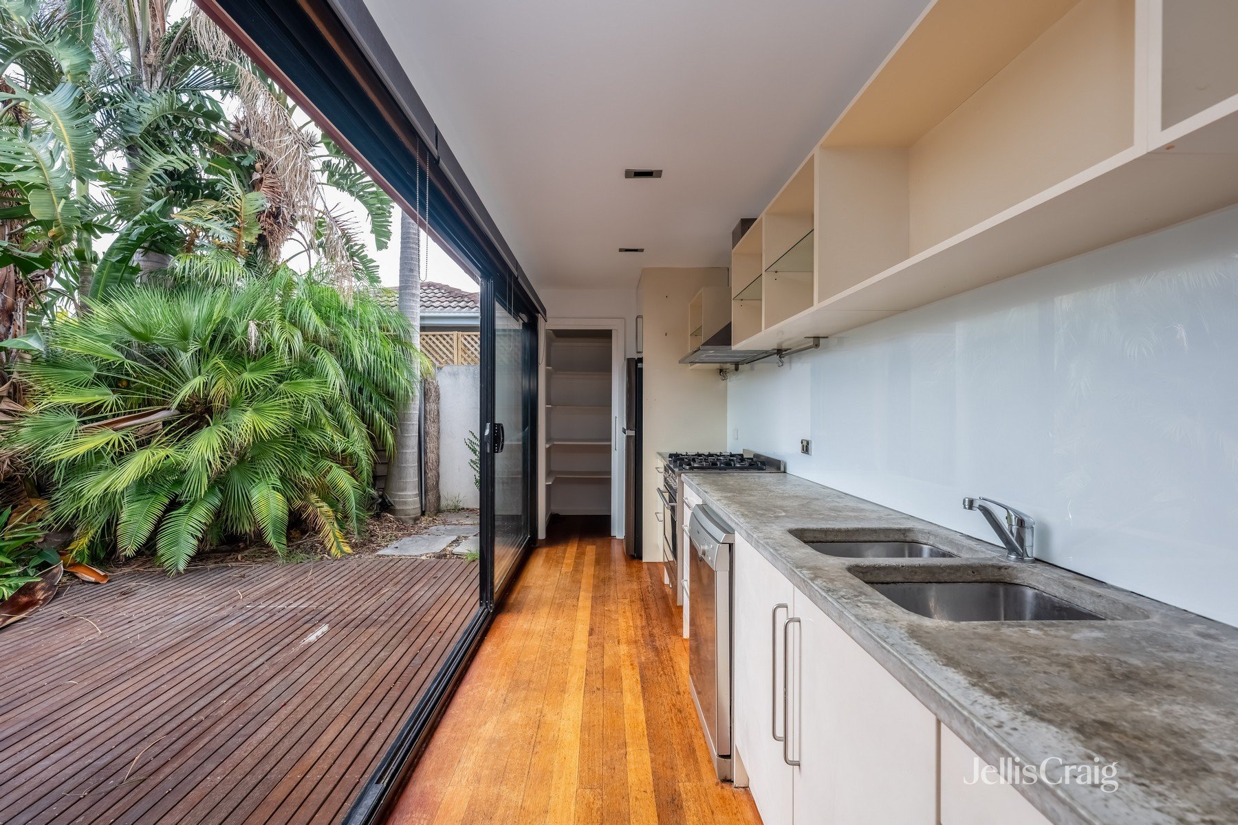 54 Spensley Street, Clifton&nbsp;Hill image 2