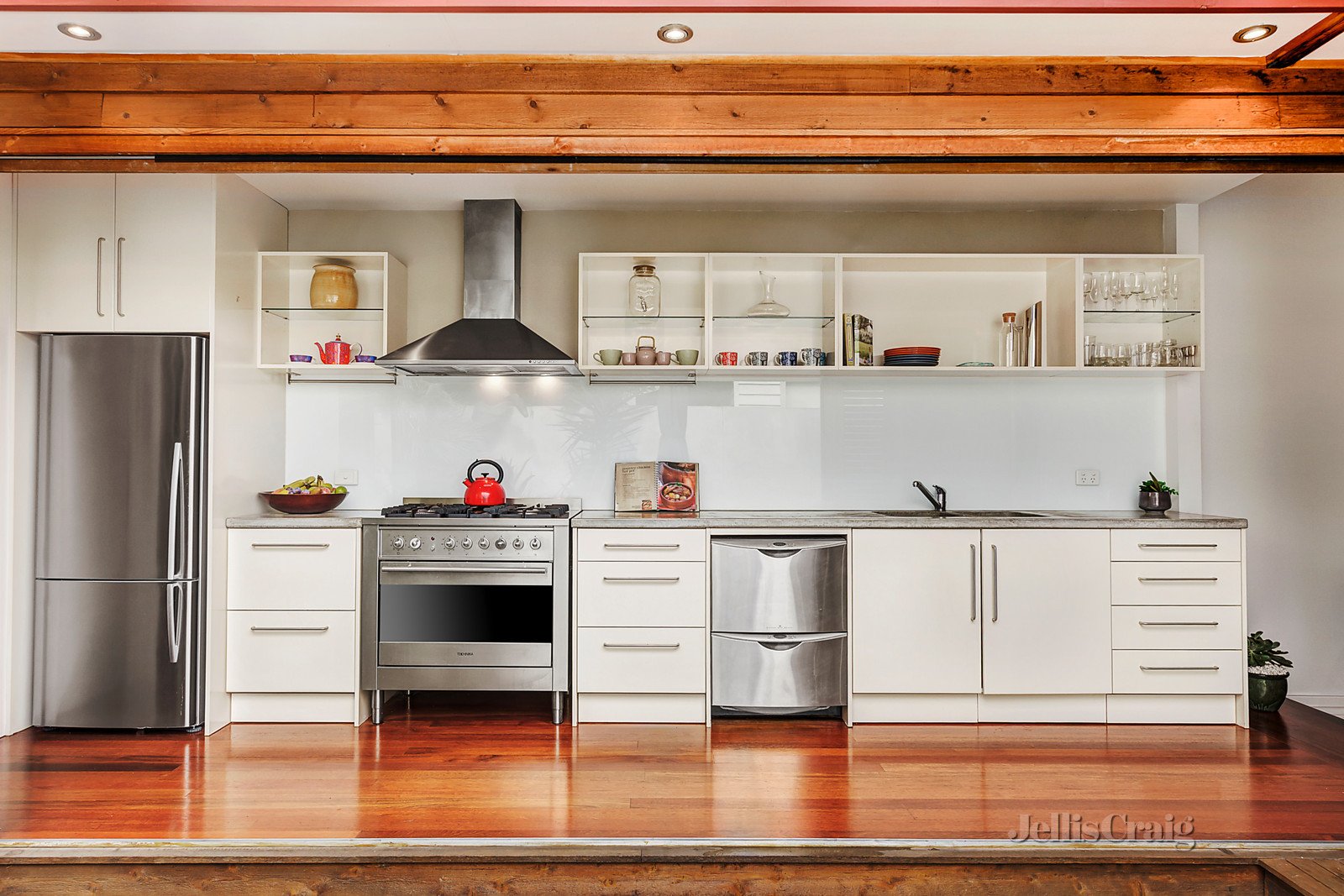 54 Spensley Street, Clifton Hill image 2