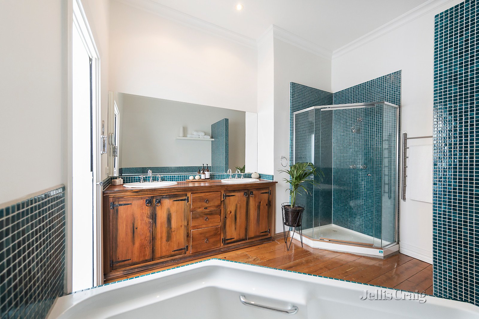 54 Spensley Street, Clifton Hill image 4