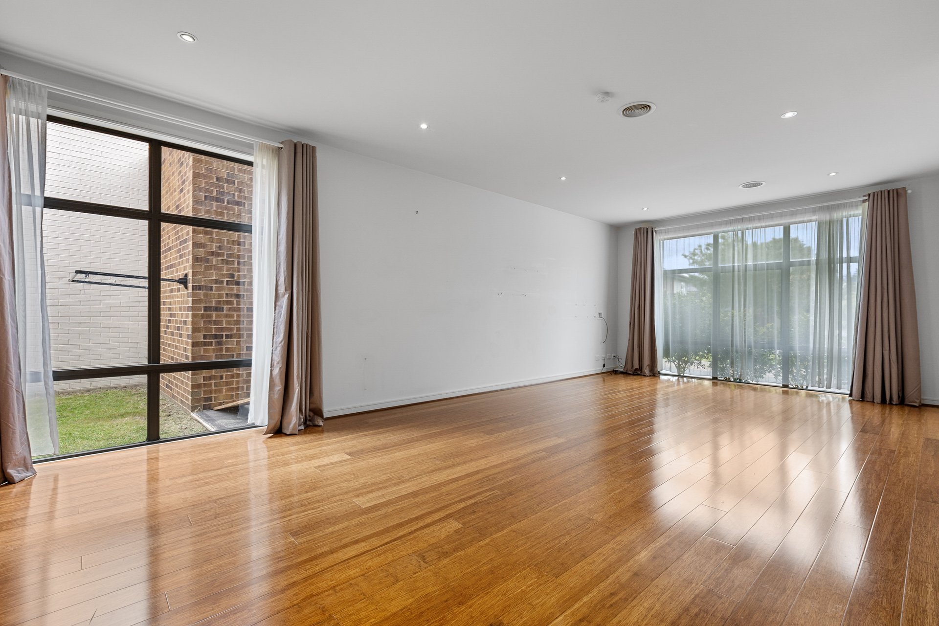 54 Stadium Circuit, Mulgrave image 3