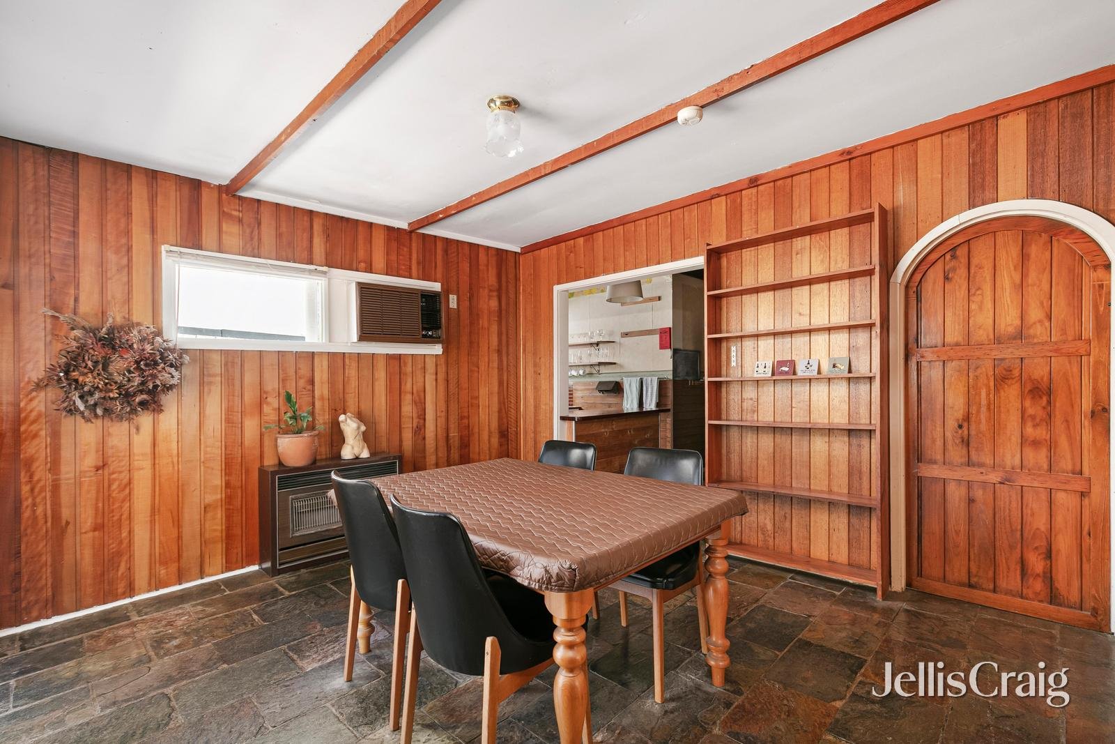 54 Tobruk Crescent, Williamstown image 5