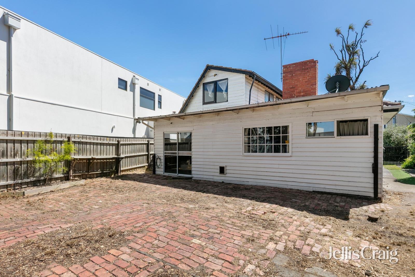 54 Tobruk Crescent, Williamstown image 7