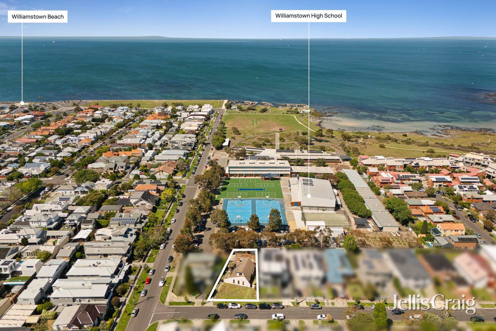 54 Tobruk Crescent, Williamstown image 9