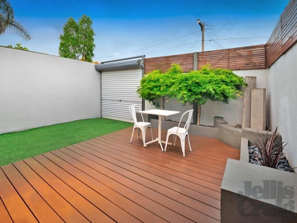54 Upton Road, Windsor image 6