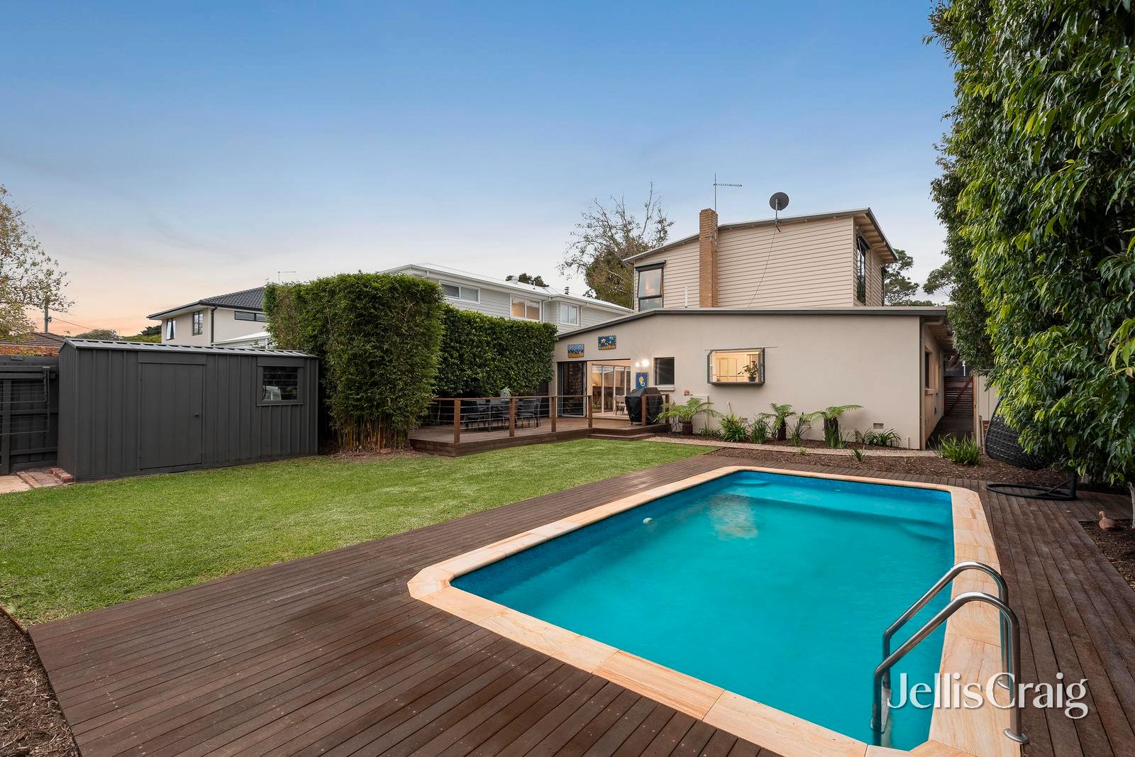 54 Weatherall Road, Cheltenham image 10