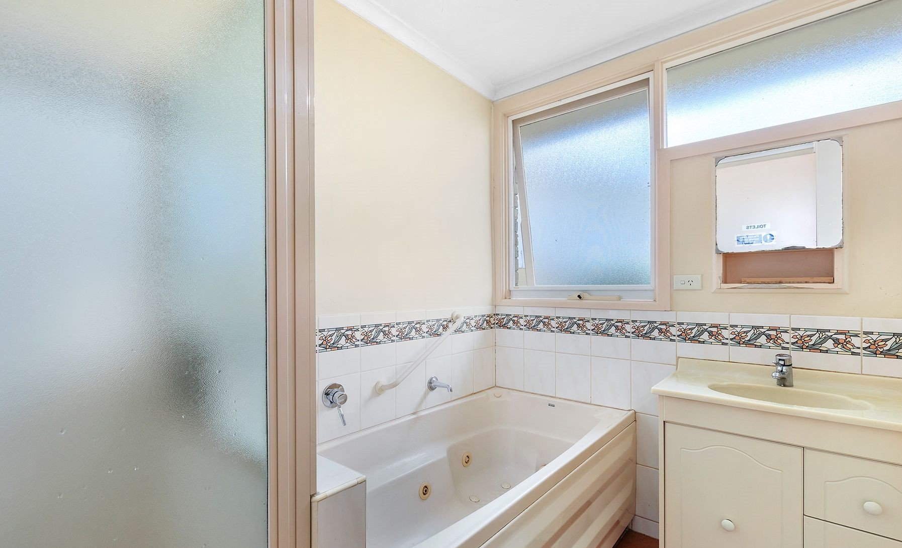 54 Westerfield Drive, Notting Hill image 8