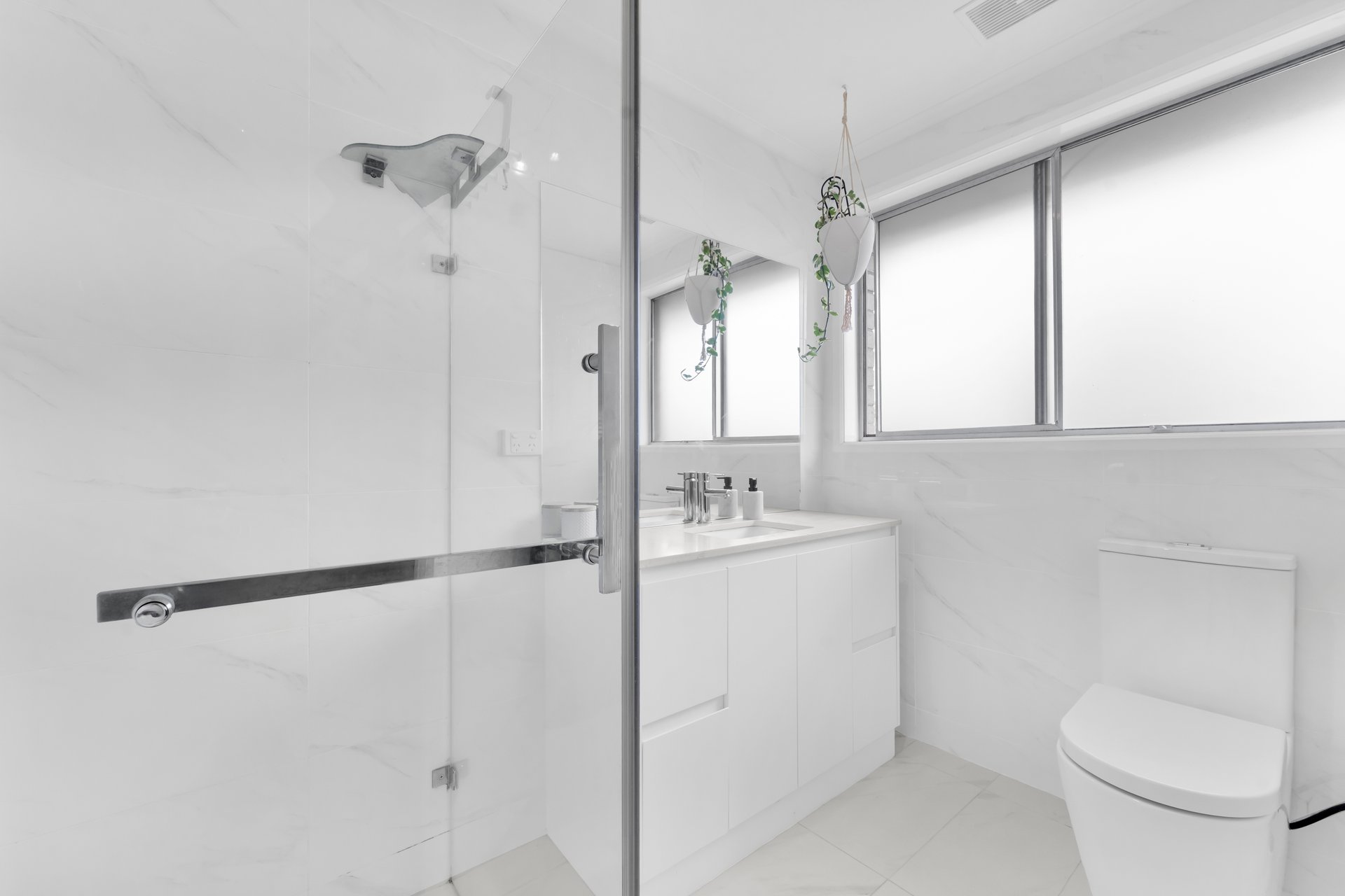 54 Whitehaven Crescent, Mulgrave image 7