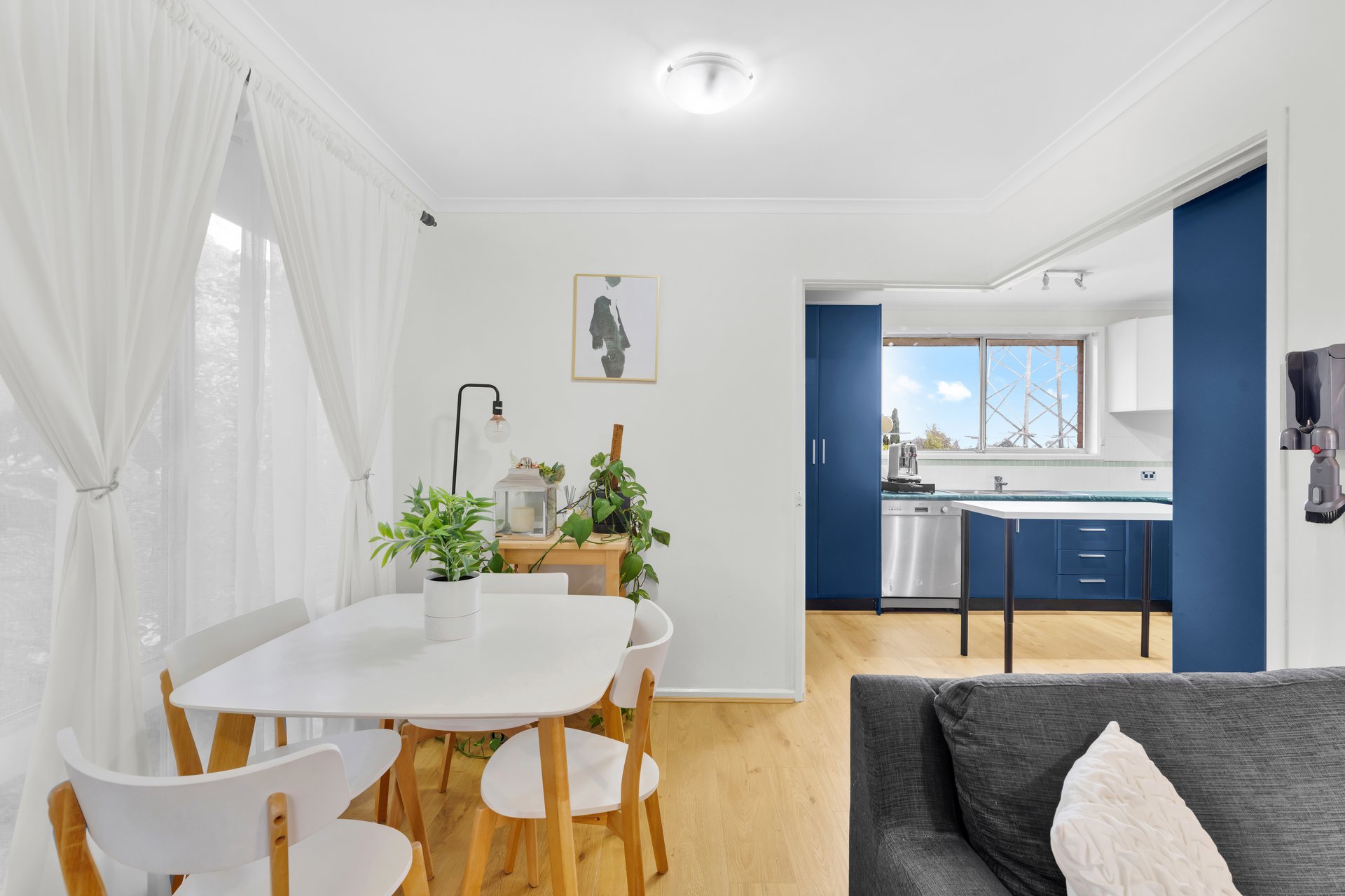 54 Whitehaven Crescent, Mulgrave image 3