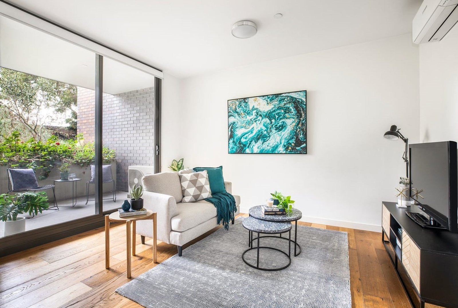 Property Gallery - Main Image