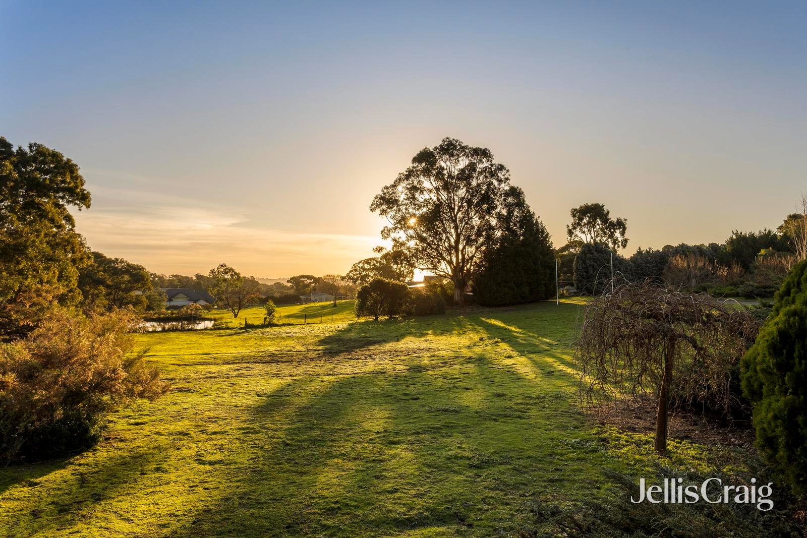54 Youngs Road, Yarrambat image 3