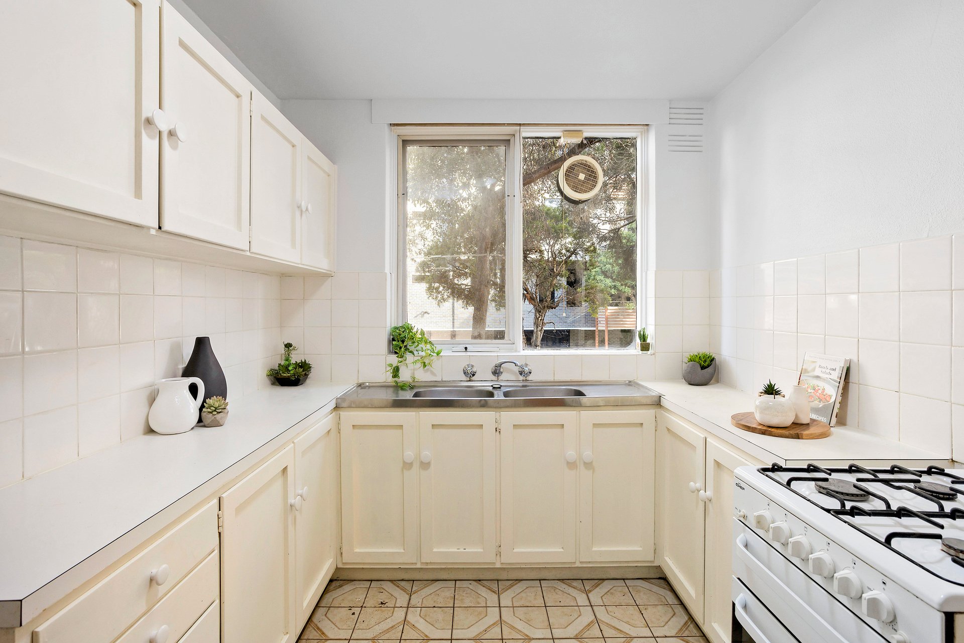Property Gallery Thumbnail 5