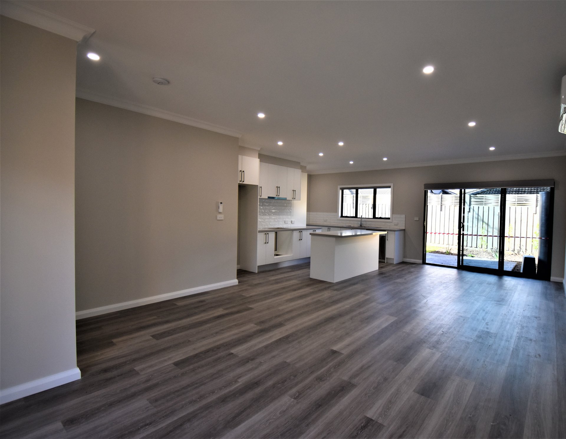5/41 Elmhurst Road, Bayswater North image 2