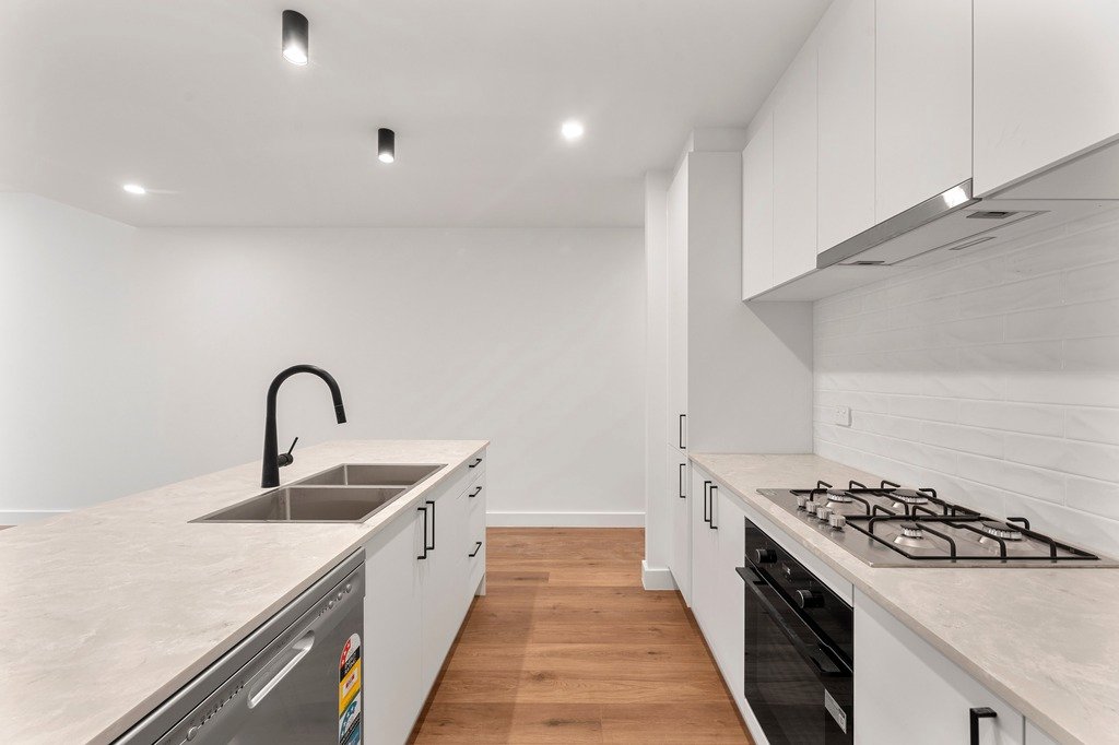 5/42-44 Crevelli Street, Reservoir image 2