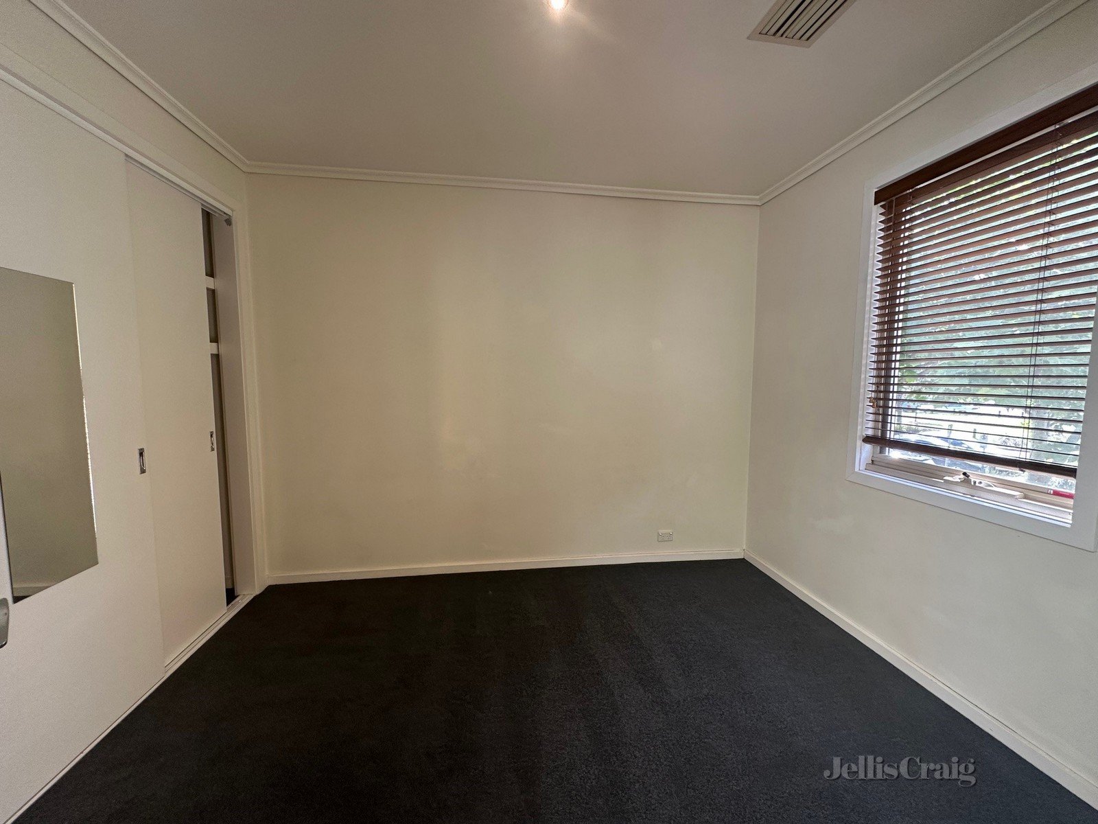 542 Park Street, Carlton North image 4
