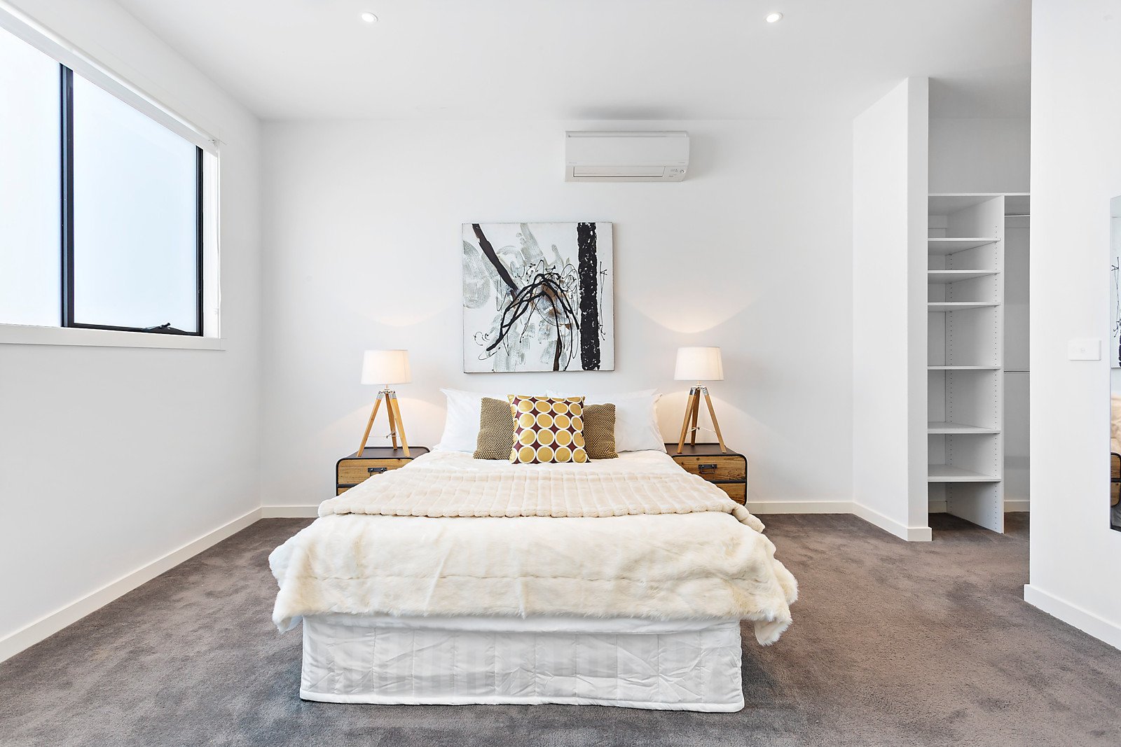 Property Gallery Thumbnail 4