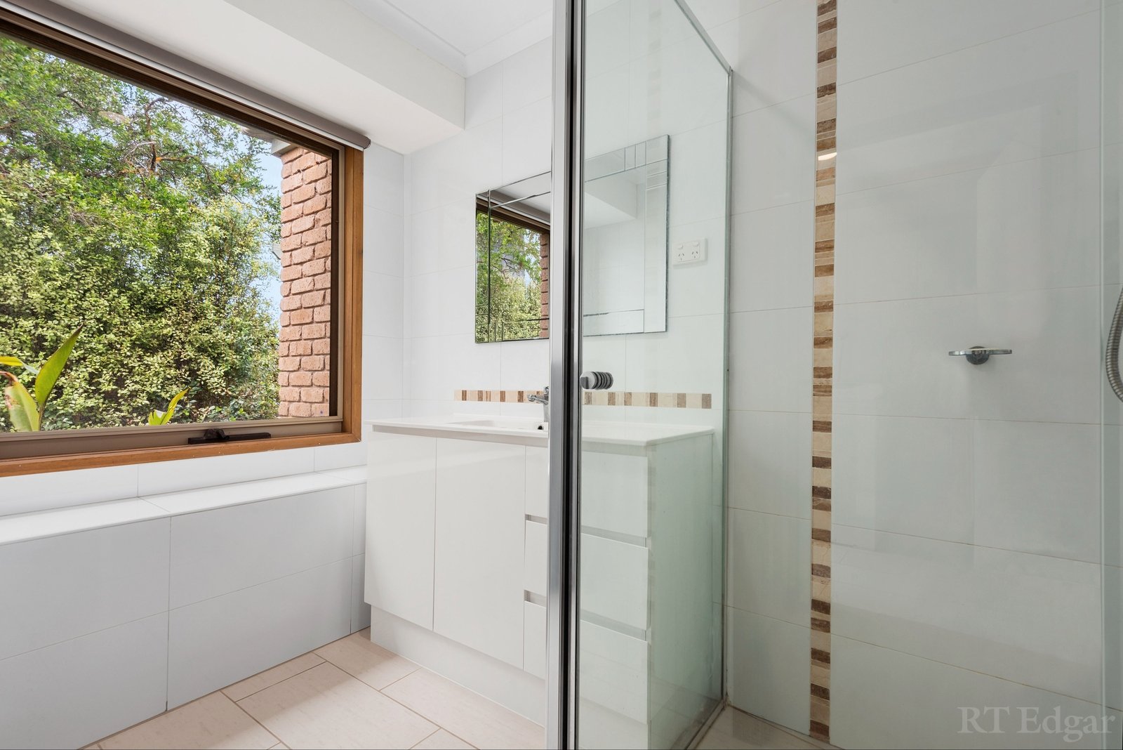 Property Gallery Thumbnail 5