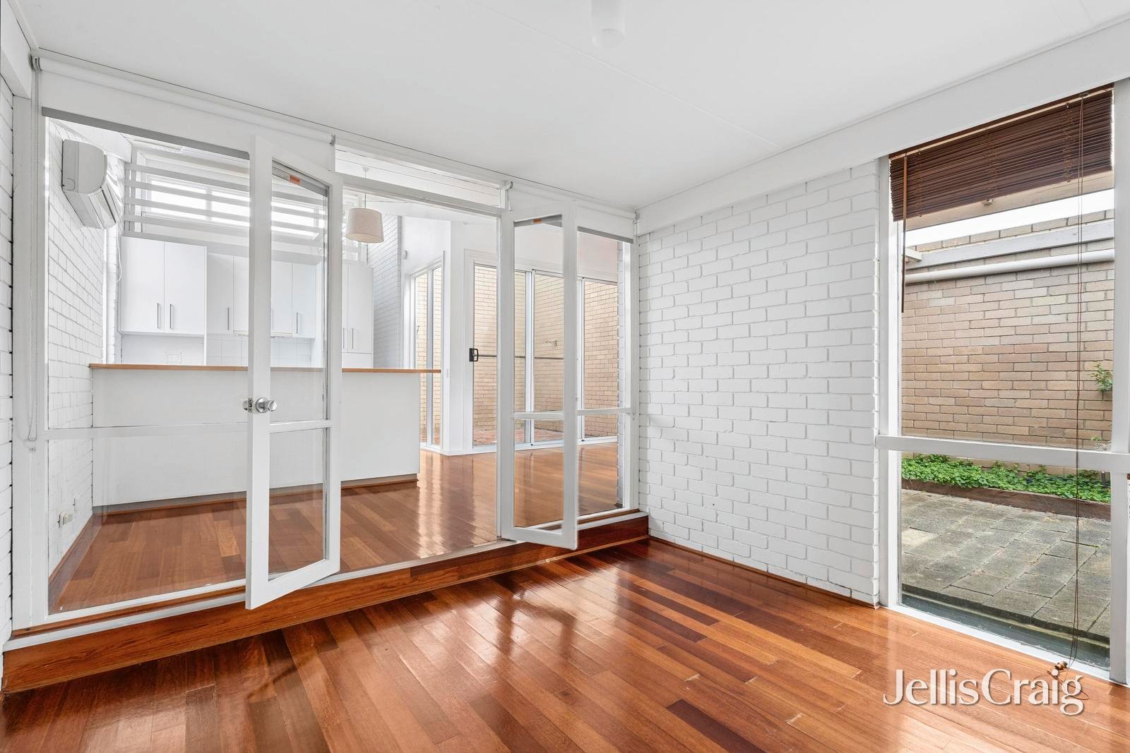 5/43 Sydenham Avenue, Manifold&nbsp;Heights image 3