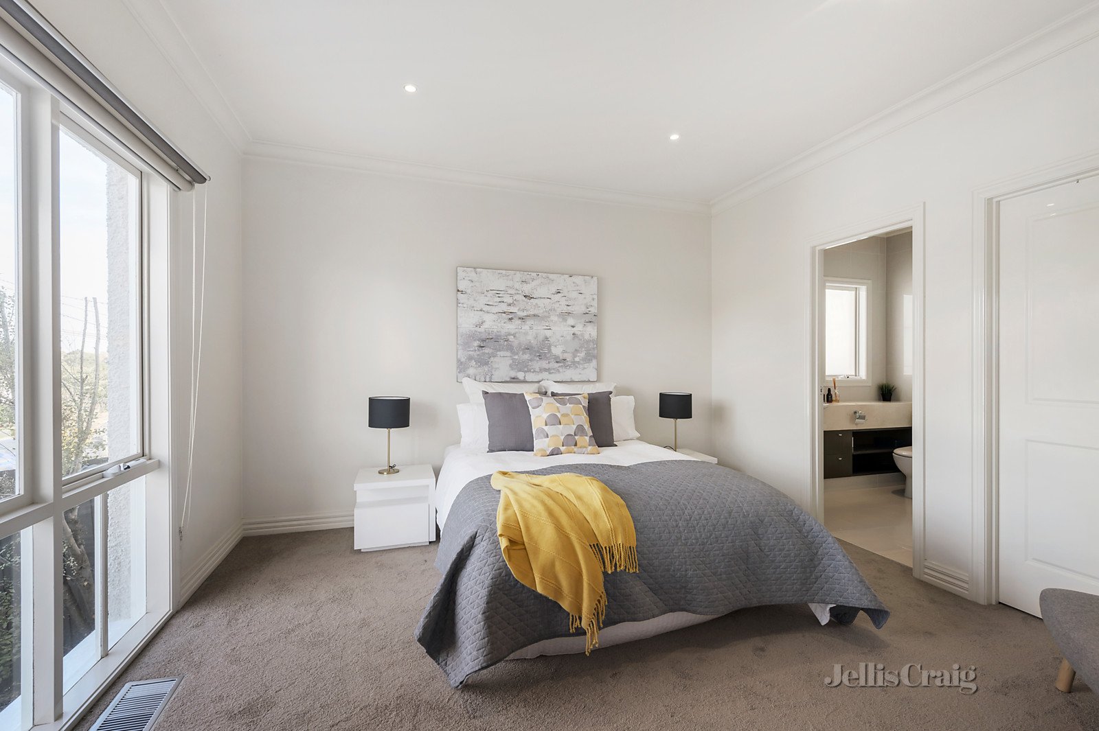 543a Whitehorse Road, Surrey Hills image 7