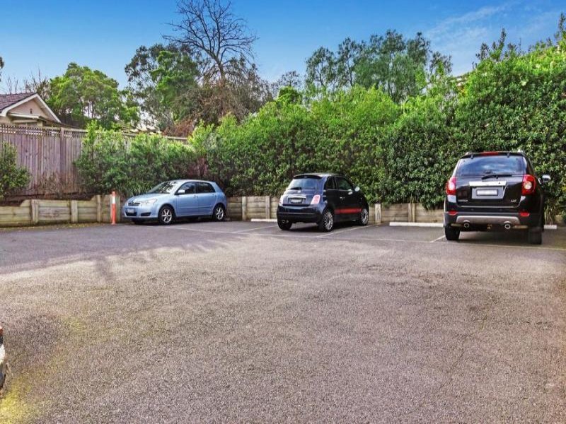 544 Elgar Road, Box Hill North image 8