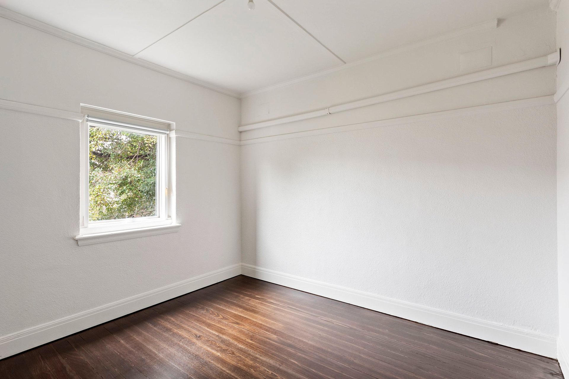 Property Gallery Thumbnail 9