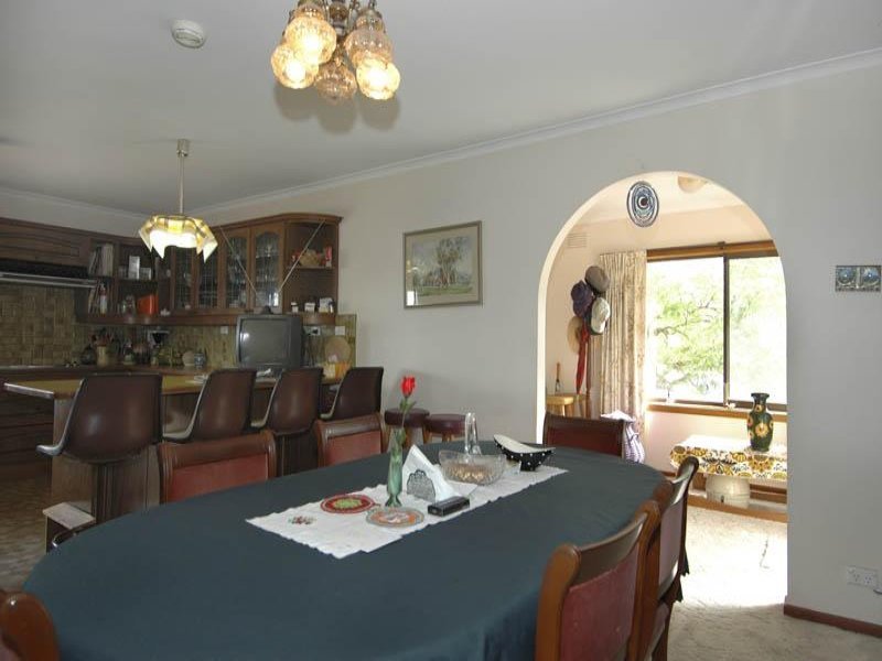 545 Anakie Road, Lovely Banks image 11