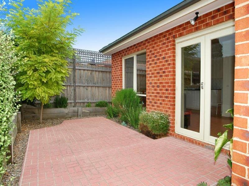 Property Gallery Thumbnail 9