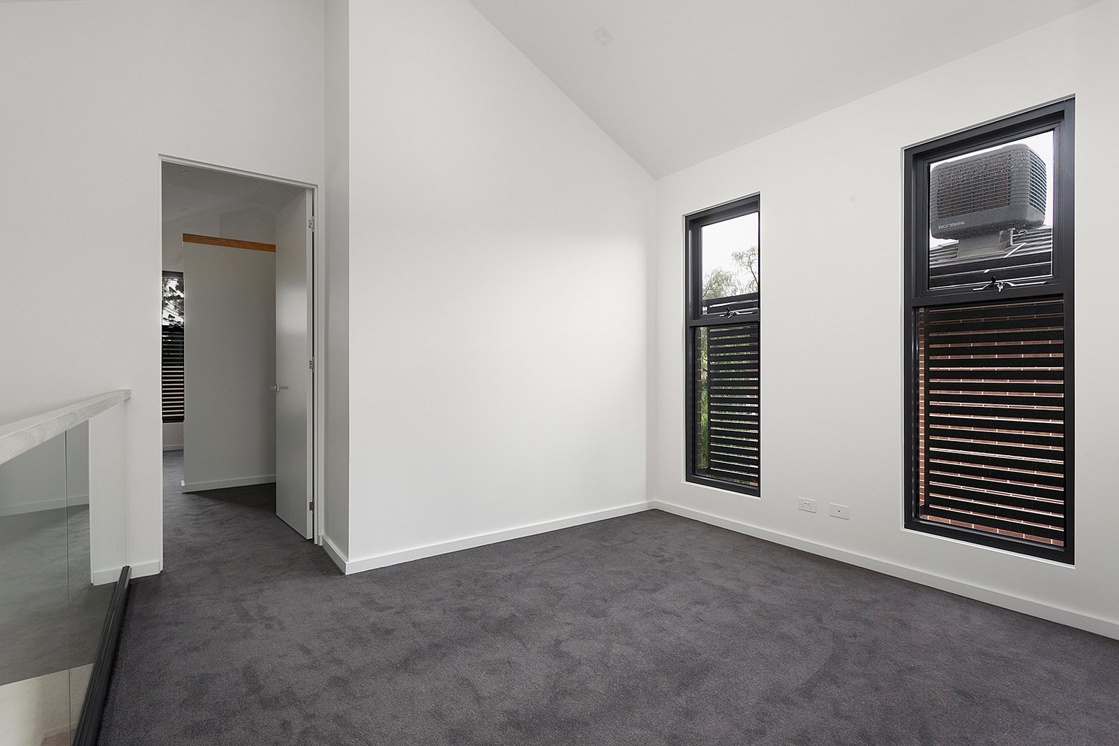 Property Gallery Thumbnail 5