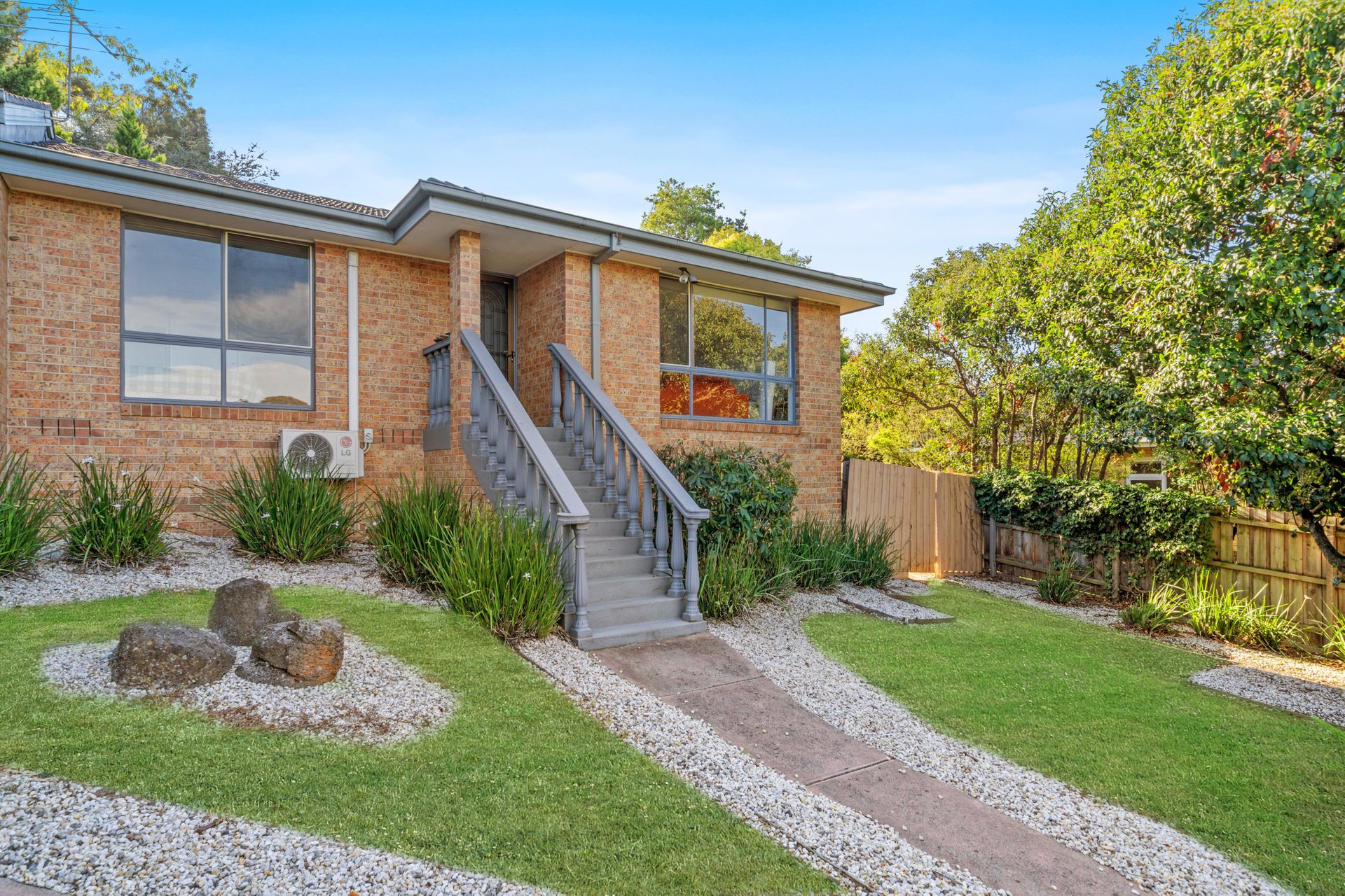 5/465 Pascoe Vale Road, Strathmore image 10