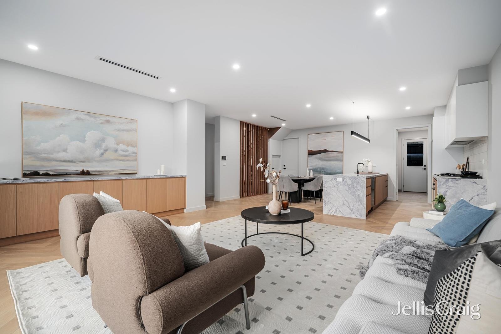 54A Darbyshire Road, Mount Waverley image 4