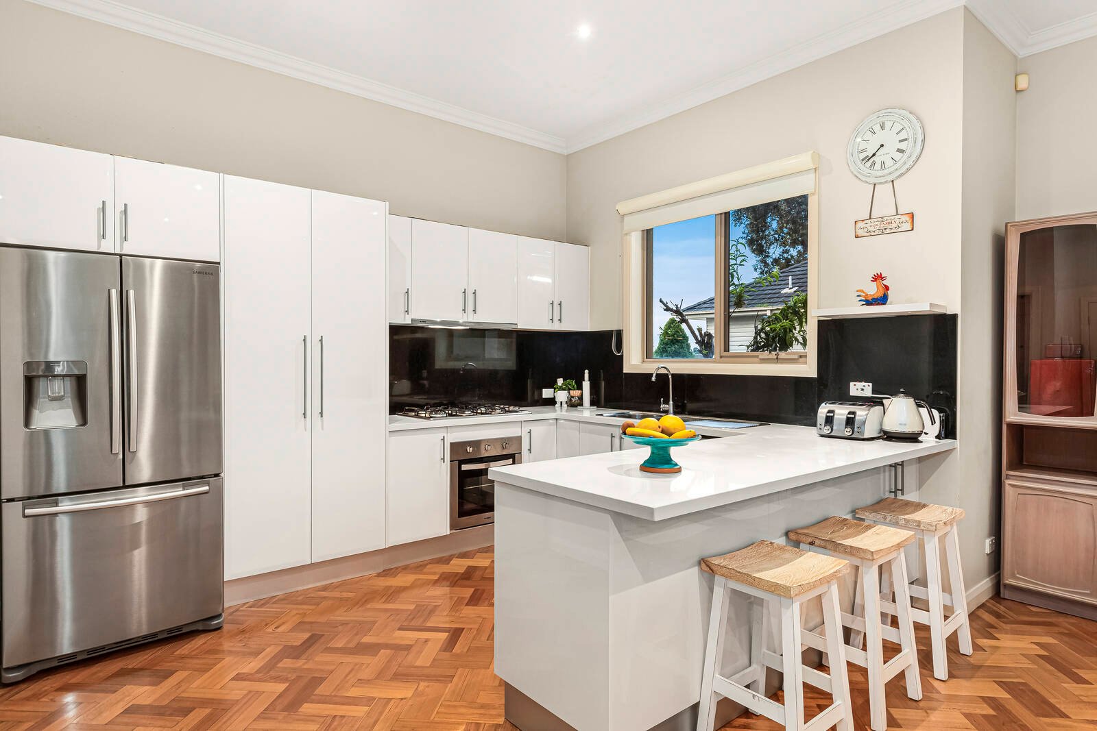 Property Gallery Thumbnail 3