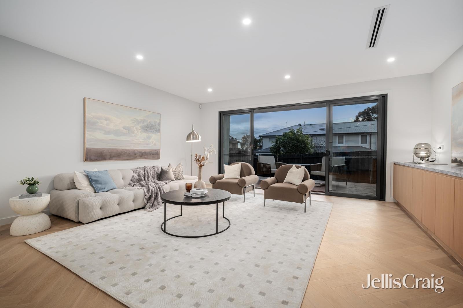 54B&54C Darbyshire Road, Mount Waverley image 3