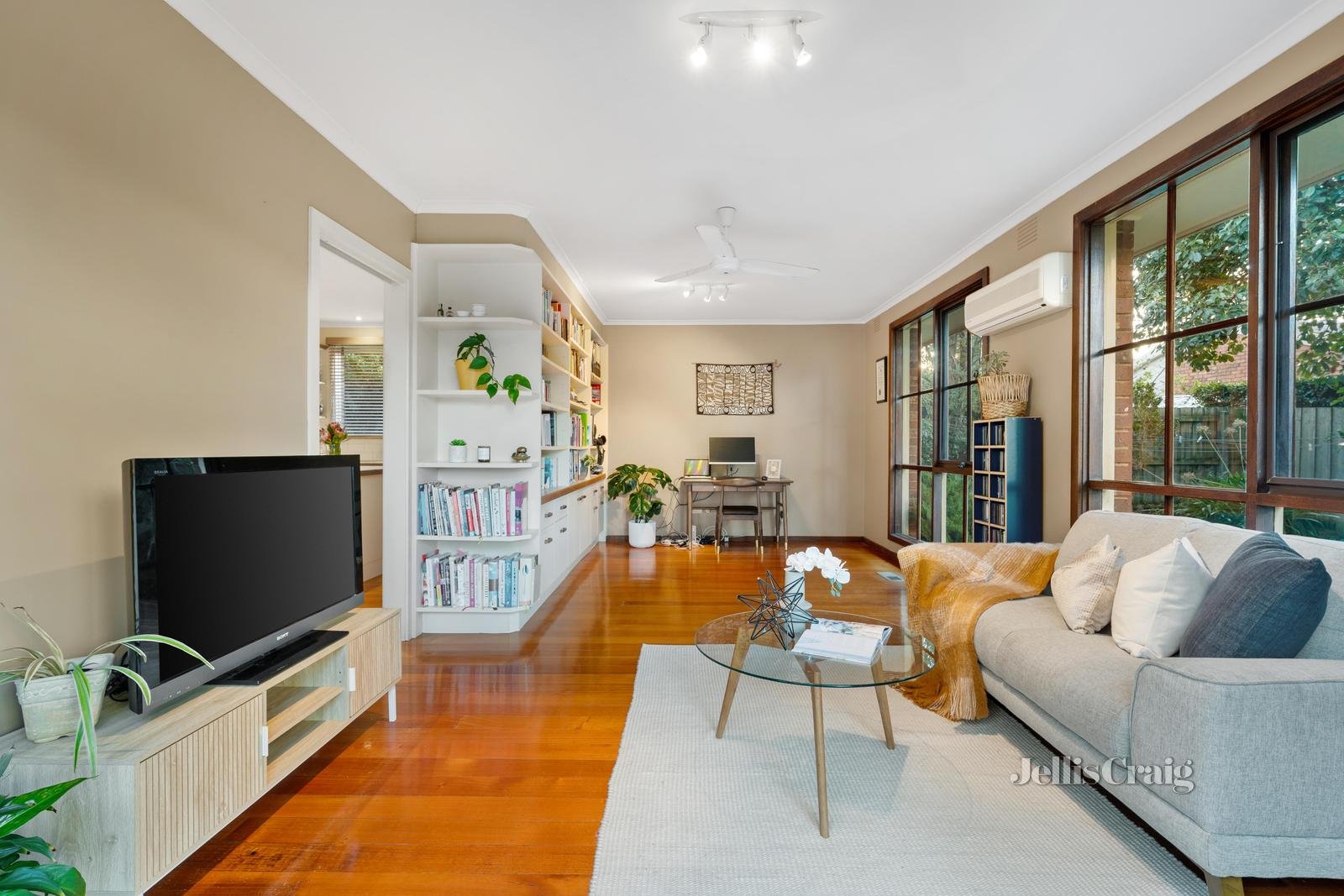 55 Atheldene Drive, Glen Waverley image 8